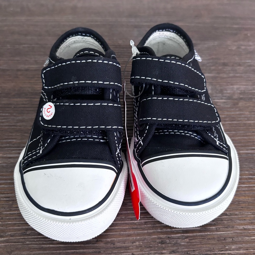 Vans Big School sneakers with straps in baby size 4